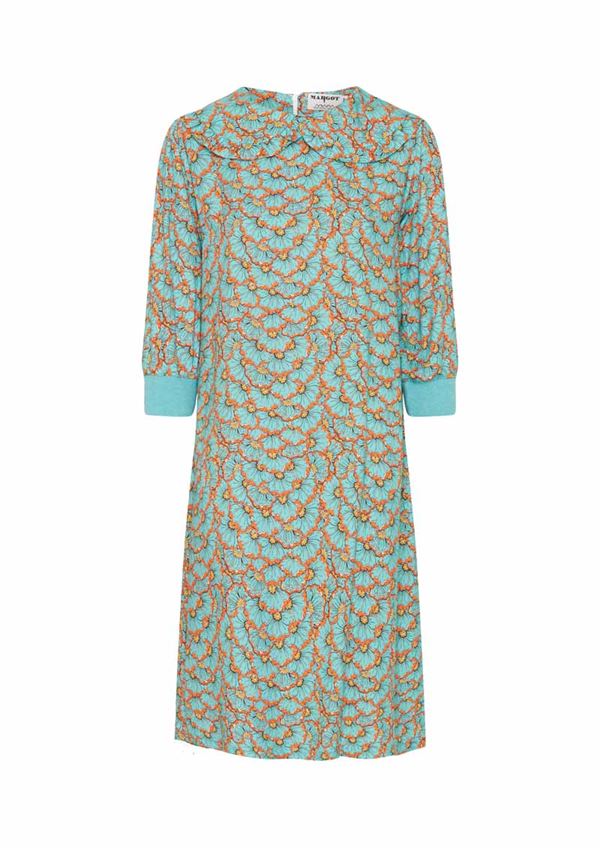 Blå turkis kjole i cool retro-mønster fra MARGOT